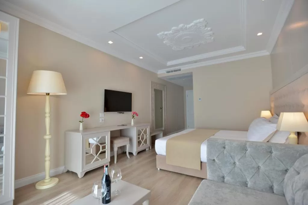 Flower Hotel_SPA Hotel STD 3.jpg